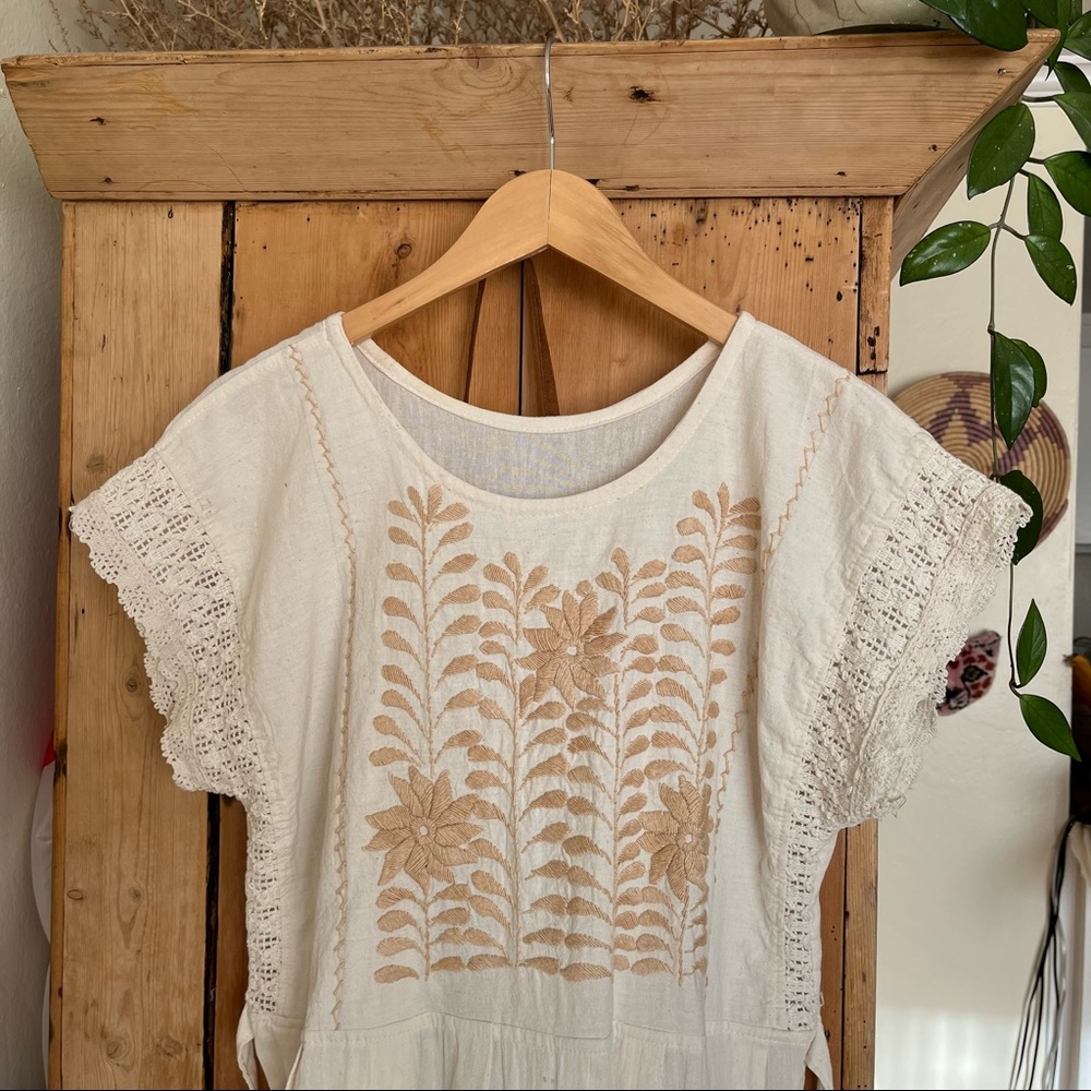 🔶 Vintage hand made / embroidered dress, size M, summer, neutrals. 🔶